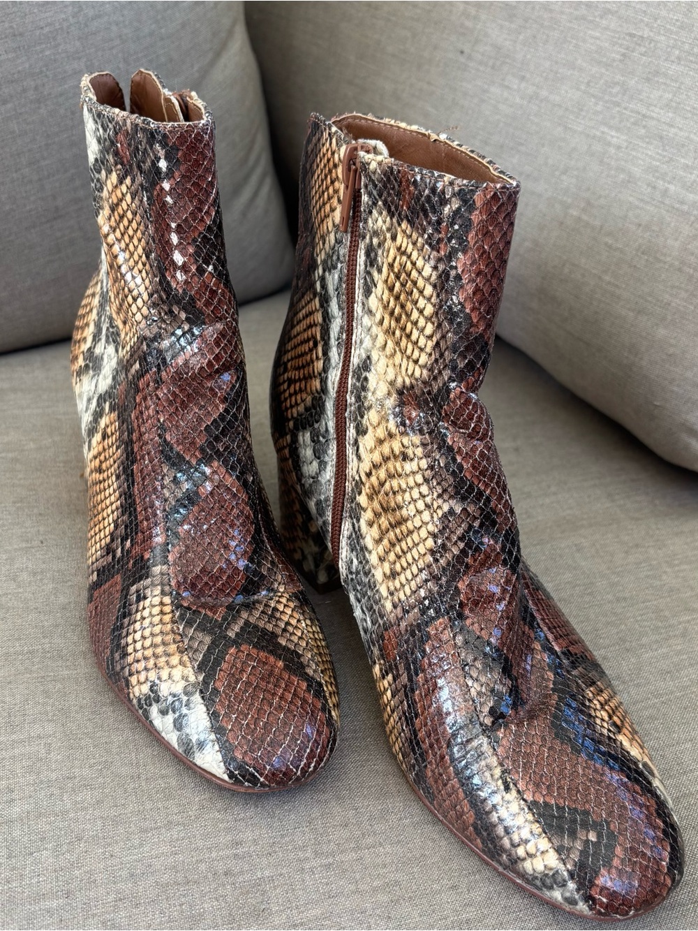Chinese Laundry Snake Print Ankle Boots Women’s 7 Brown Block Heel Booties